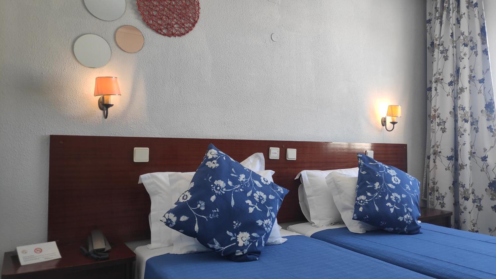Hotel Alnacir Faro Exterior photo